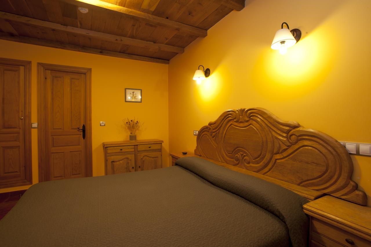 Posada Casa Rosalia Castro Urdiales Rom bilde