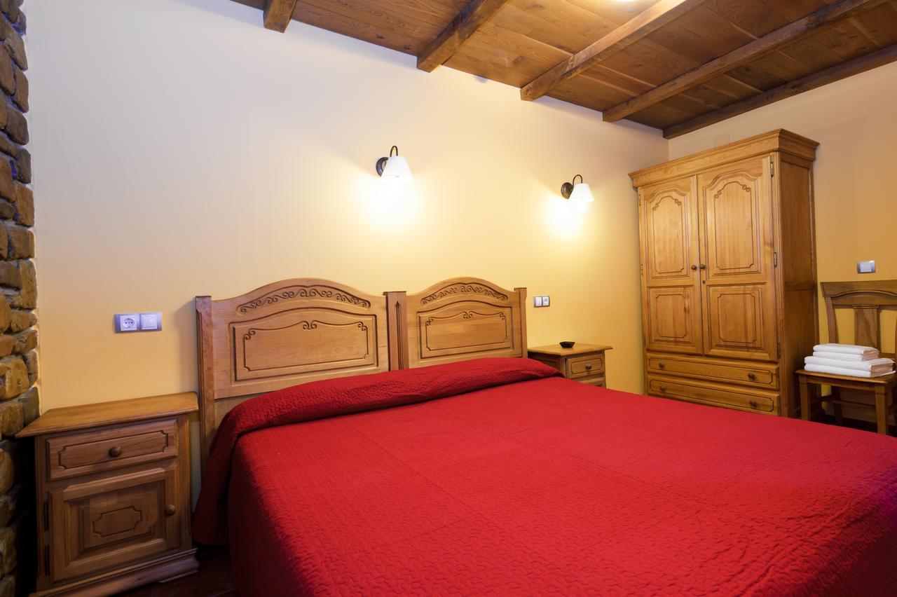 Posada Casa Rosalia Castro Urdiales Rom bilde