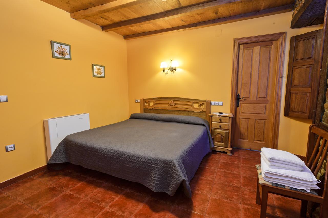 Posada Casa Rosalia Castro Urdiales Rom bilde